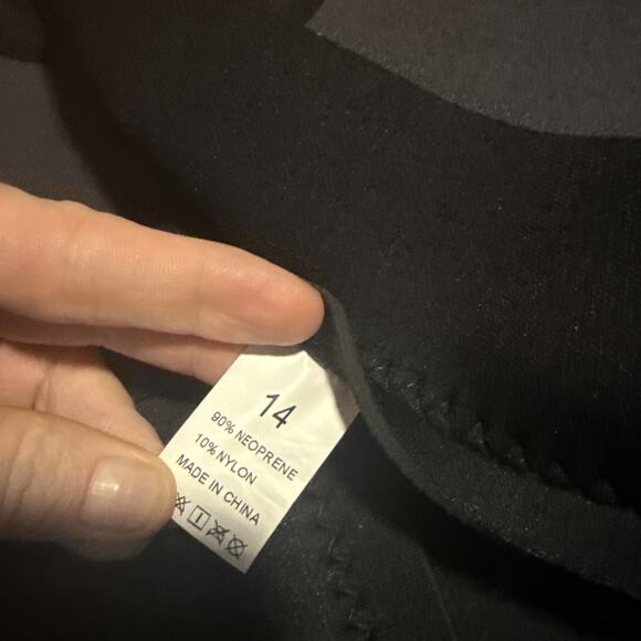 Hevto Adult Full-Body Wetsuit Size 14 Black Gray Swimming Scuba Diving Full Zip - Picture 6 of 8